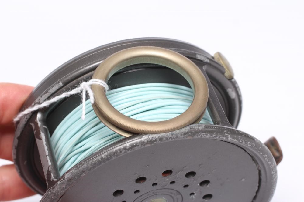 HARDY THE "PERFECT" 4" SALMON FISHING REEL with loop line guide, brass foot and rim tension screw Image