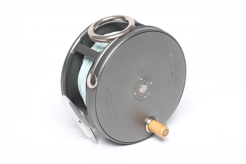 HARDY THE "PERFECT" 4 1/4" SALMON FISHING REEL with loop line guide, stainless foot and rim tension Image
