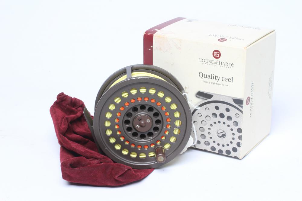A HARDY VISCOUNT MKIII FLY FISHING REEL, 10/11, with floating line, Hardy bag and box (Est. plus 24% Image