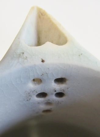 A PENNINGTON'S PORCELAIN COFFEE POT AND COVER Image