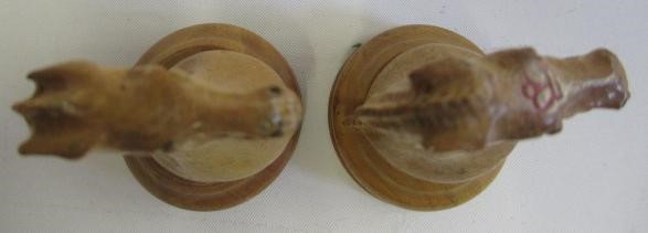 A JAQUES BOX AND EBONY STAUNTON PATTERN CHESS SET Image