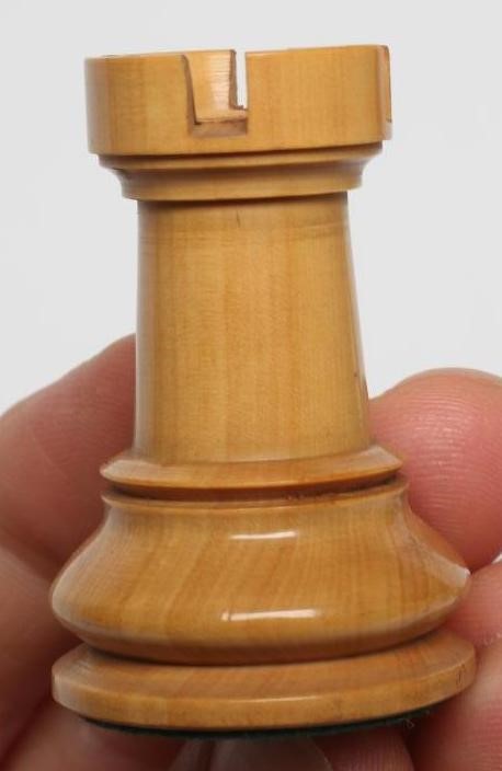 A BOX AND EBONY STAUNTON PATTERN CHESS SET Image