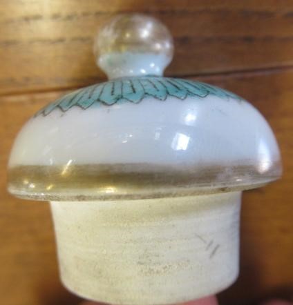 A CHINESE PORCELAIN SMALL COFFEE POT AND COVER of baluster form with ear shaped handle Image