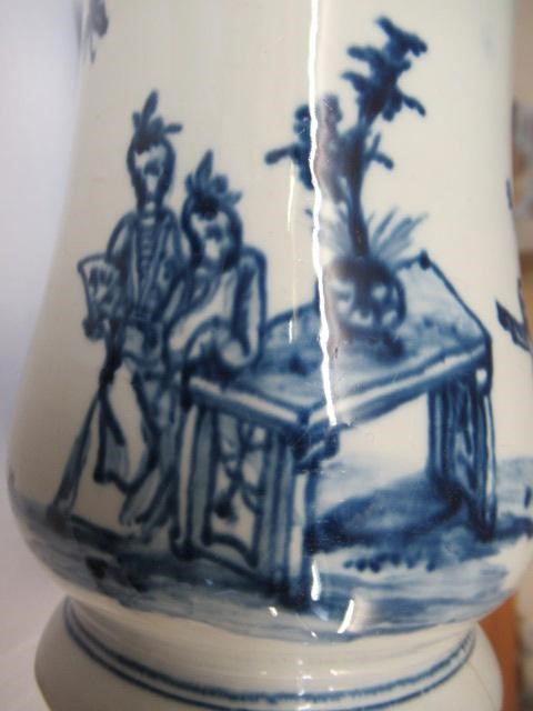 A VAUXHALL PORCELAIN MUG Image