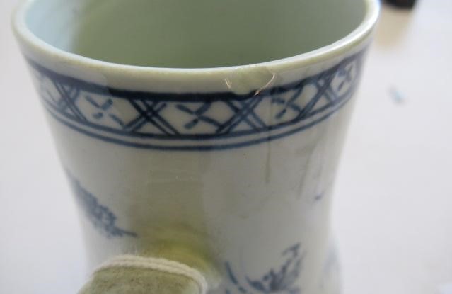 A CHAFFERS PORCELAIN SMALL COFFEE POT AND COVER Image