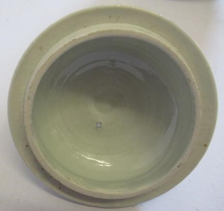 A CHAFFERS PORCELAIN SMALL COFFEE POT AND COVER Image