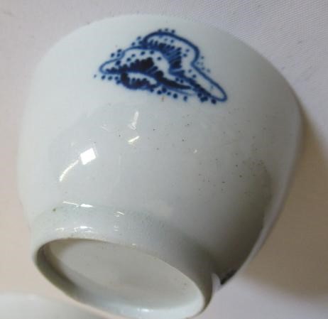 A CHAFFERS PORCELAIN TRIO Image