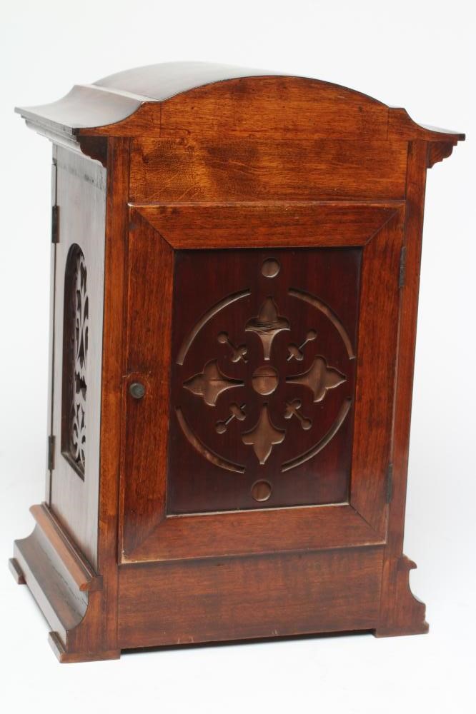 A ROSEWOOD CASED TABLE CLOCK BY LENZKIRCH Image