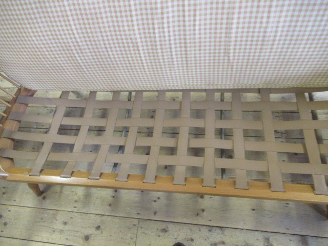 AN ERCOL MODEL 355 STUDIO COUCH Image