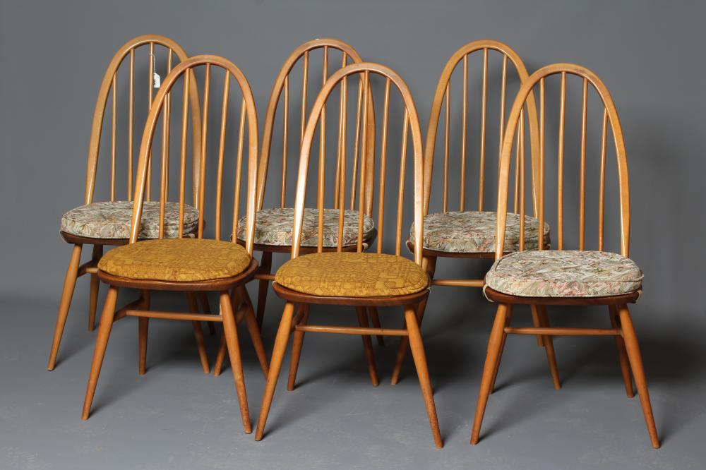 A SET OF SIX ERCOL MODEL 365 QUAKER DINING CHAIRS Image