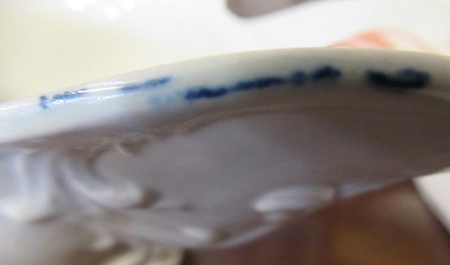 A PAIR OF CHAFFERS PORCELAIN SAUCEBOATS Image