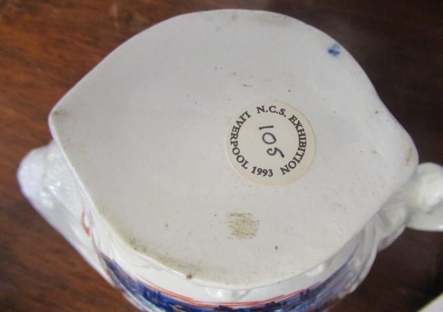 A PAIR OF CHAFFERS PORCELAIN SAUCEBOATS Image