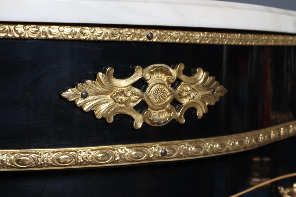 A VICTORIAN DESIGN EBONISED PIER CABINET Image