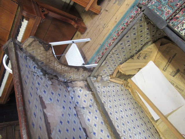 A WELSH OAK ARK OR HUTCH Image