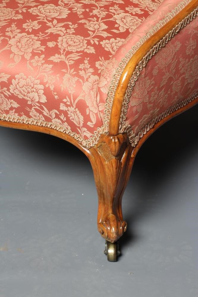 A VICTORIAN WALNUT SHOW FRAME NURSING CHAIR Image