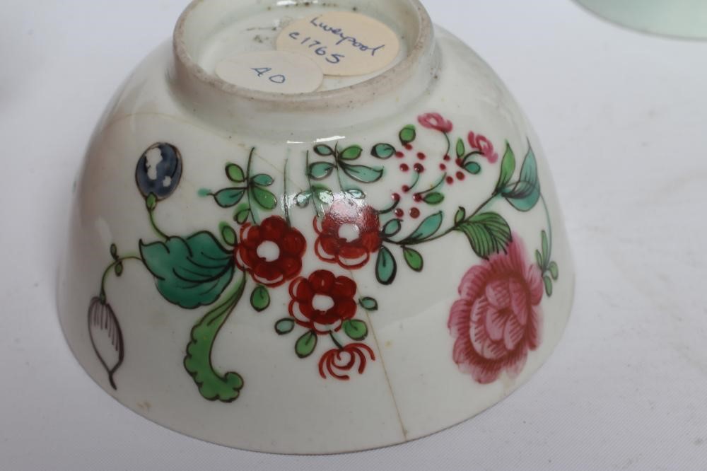 A COLLECTION OF WILLIAM REID PORCELAIN TEAWARES Image