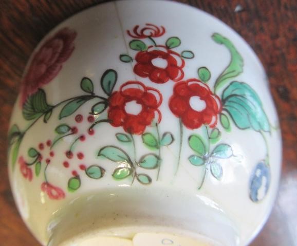 A COLLECTION OF WILLIAM REID PORCELAIN TEAWARES Image