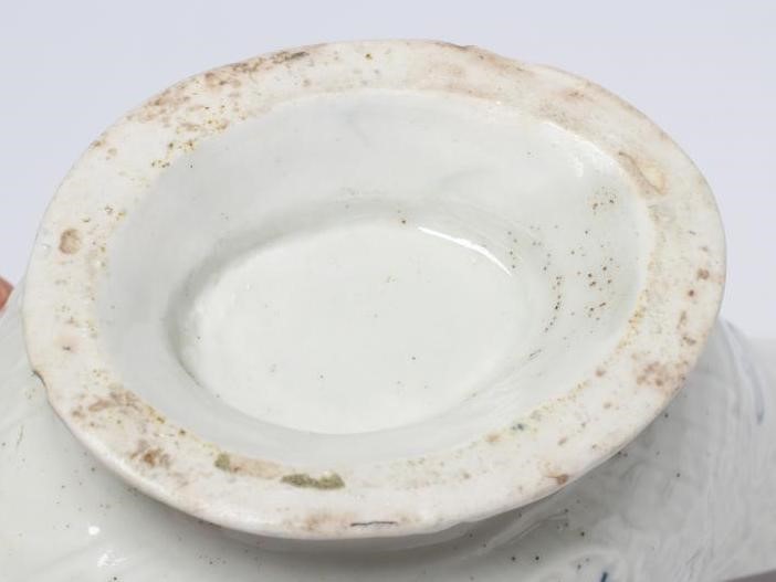 A CHRISTIANS PORCELAIN SAUCE BOAT Image