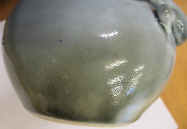 THREE CHINESE PORCELAIN VASES Image