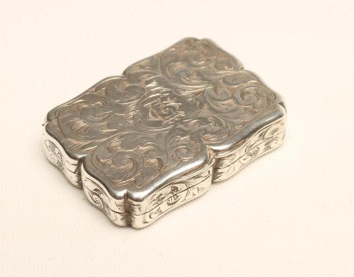 A VICTORIAN SILVER VINAIGRETTE Image