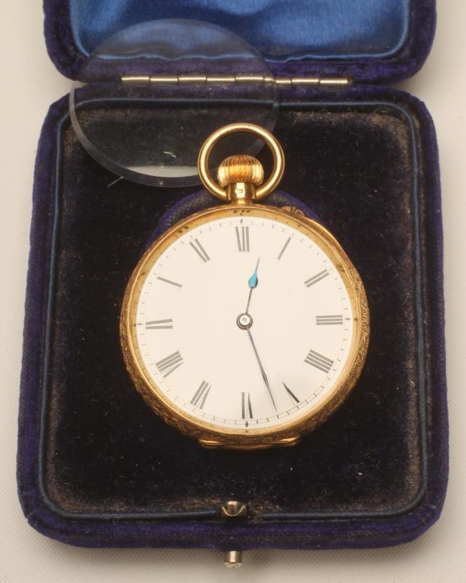 A GENTLEMAN'S 18K GOLD TOP WIND POCKET WATCH Image