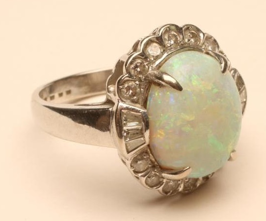 AN OPAL AND DIAMOND CLUSTER RING Image