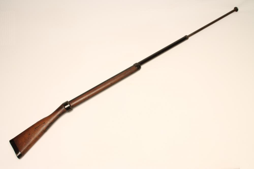 A WEBLEY & SCOTT TYPE BAYONET TRAINING RIFLE Image