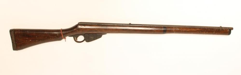 A GUARD ROOM SMLE DUMMY RIFLE BY RIGGS Image