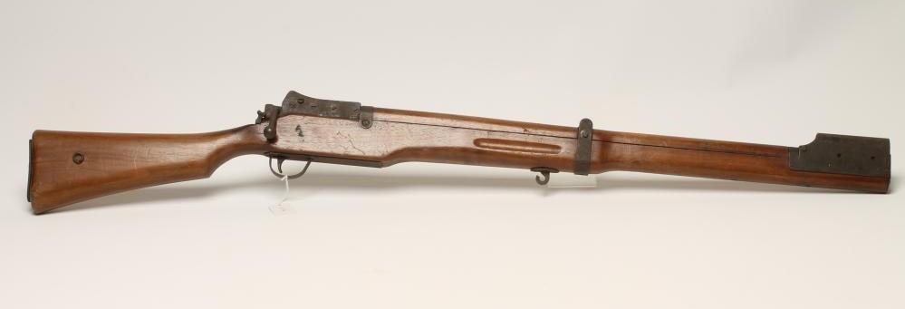 AN SMLE STYLE SWIFT TRAINING RIFLE Image