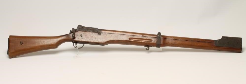 AN SMLE STYLE SWIFT TRAINING RIFLE Image