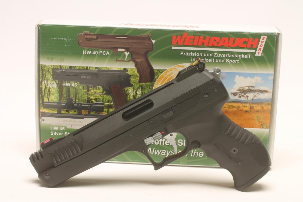 A WEIHRAUCH HW 40 PCA .177 AIR PISTOL Image