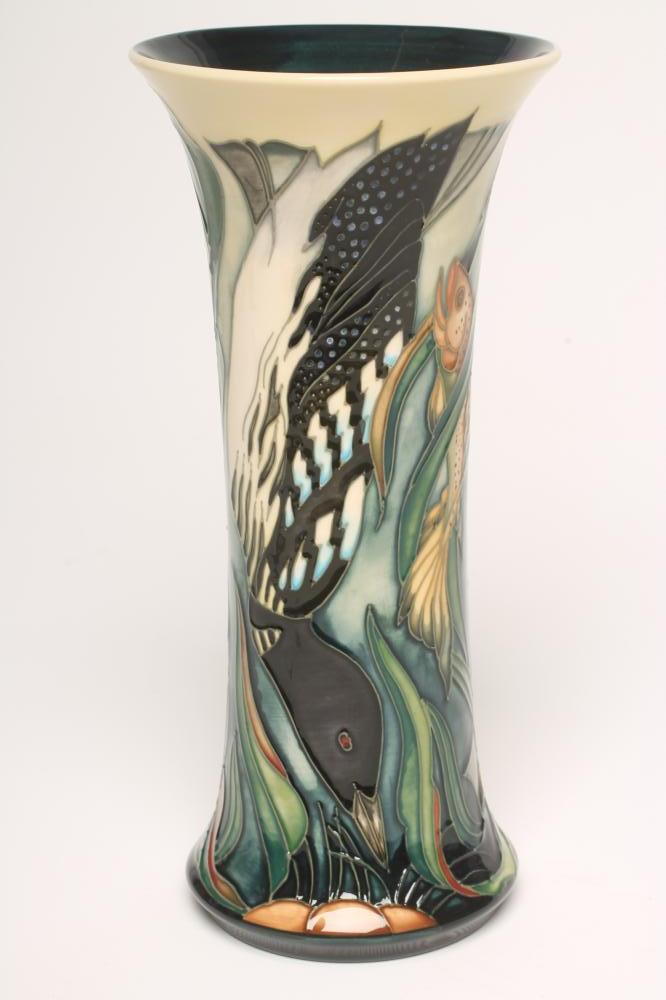 A MOORCROFT POTTERY VASE Image