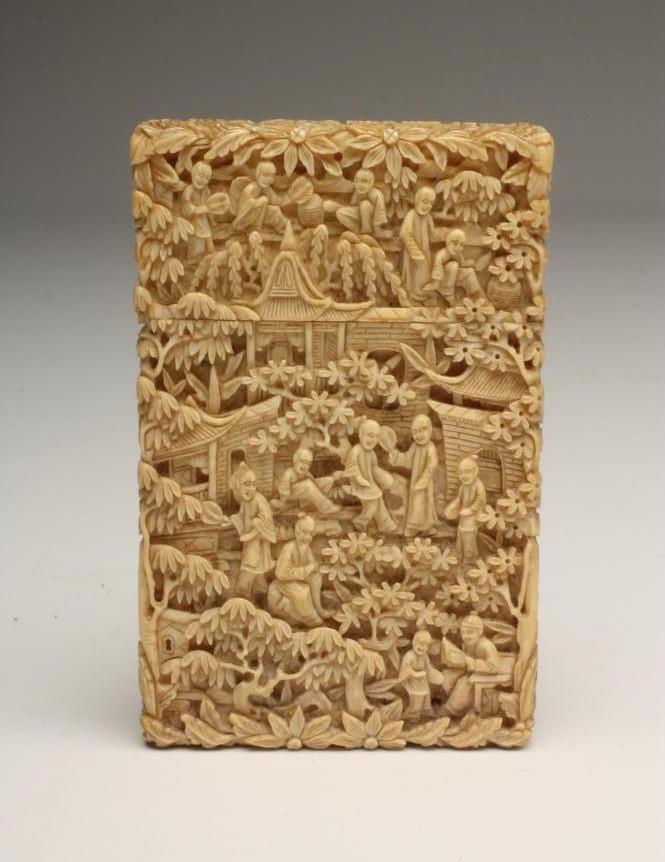A CANTONESE IVORY CARD CASE Image