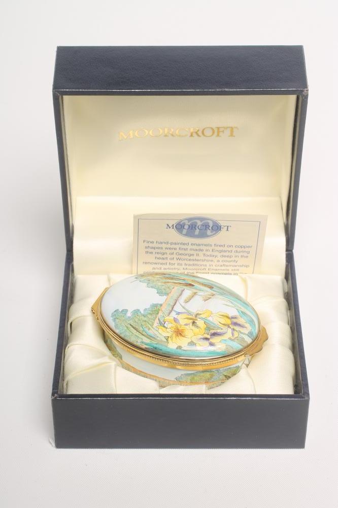 A MOORCROFT ENAMEL BOX AND HINGED COVER Image