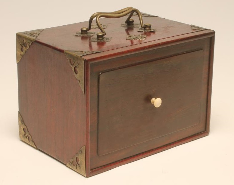 A CHINESE MAHJONG SET Image