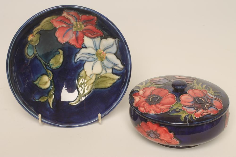 A MOORCROFT POTTERY POWDER BOWL AND COVER Image
