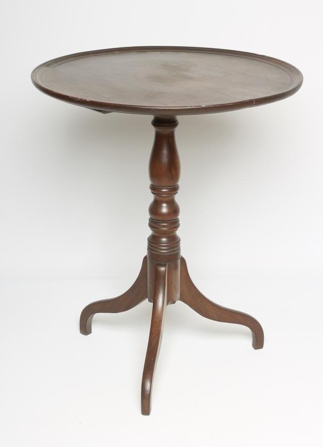 A MAHOGANY TRIPOD TABLE Image
