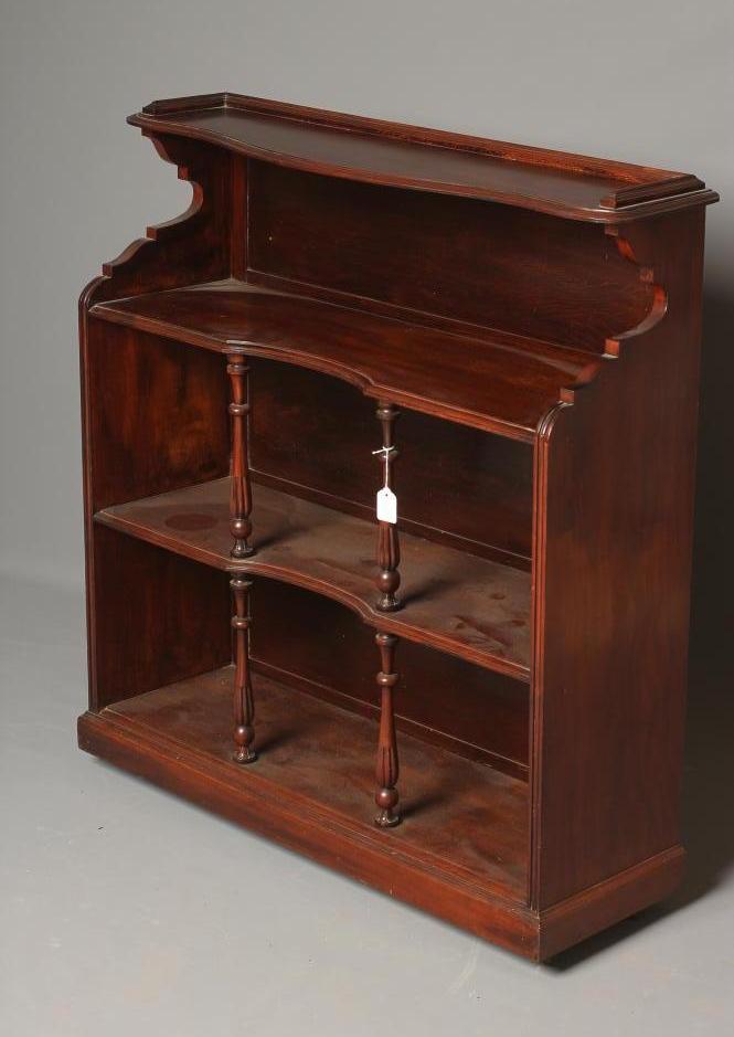 A VICTORIAN MAHOGANY FOUR TIER OPEN BOOKCASE Image