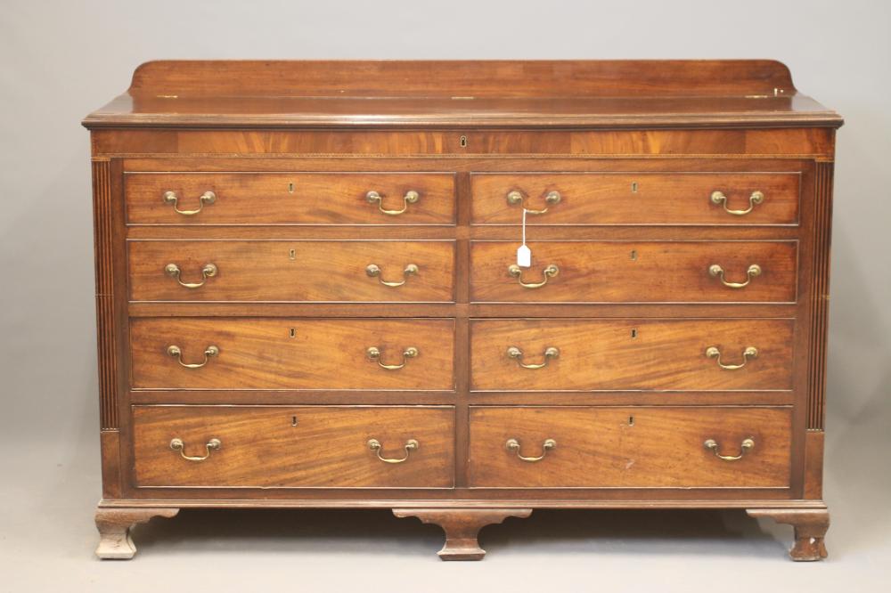 A GEORGIAN LANCASHIRE MAHOGANY DRESSER Image