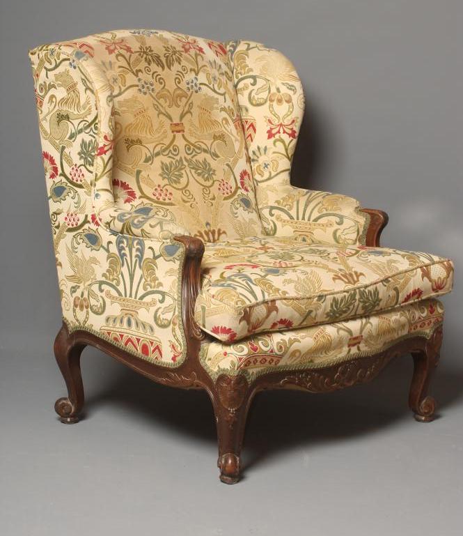 A GEORGIAN STYLE MAHOGANY WING ARMCHAIR Image