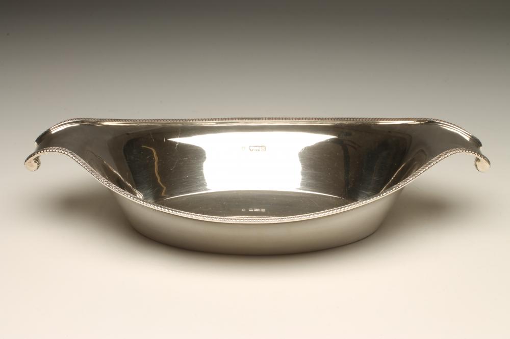 A SILVER BREAD BOWL Image