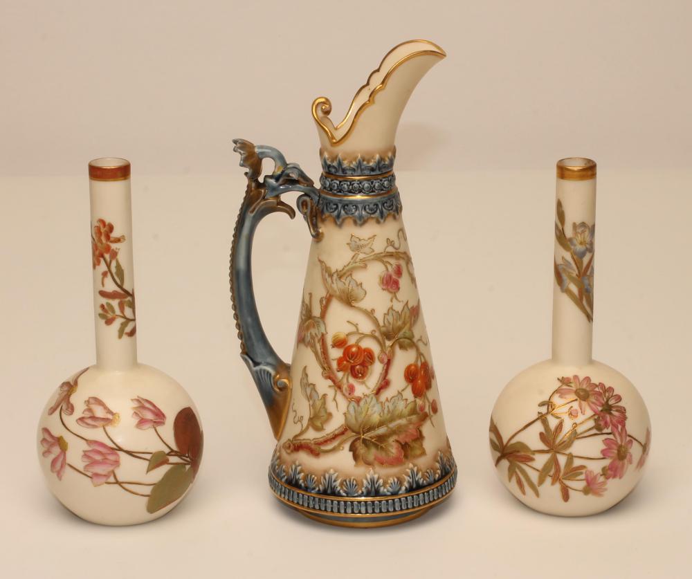 A VICTORIAN ROYAL WORCESTER CHINA EWER Image