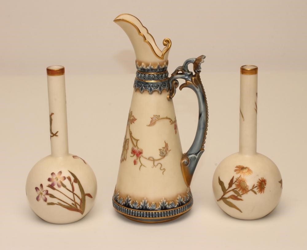 A VICTORIAN ROYAL WORCESTER CHINA EWER Image