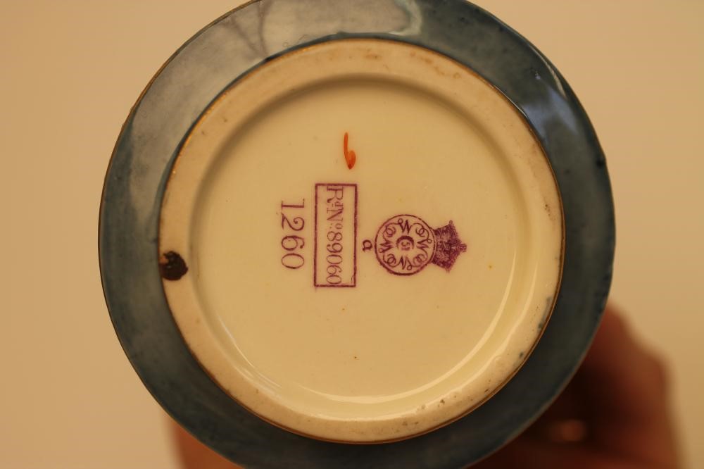 A VICTORIAN ROYAL WORCESTER CHINA EWER Image