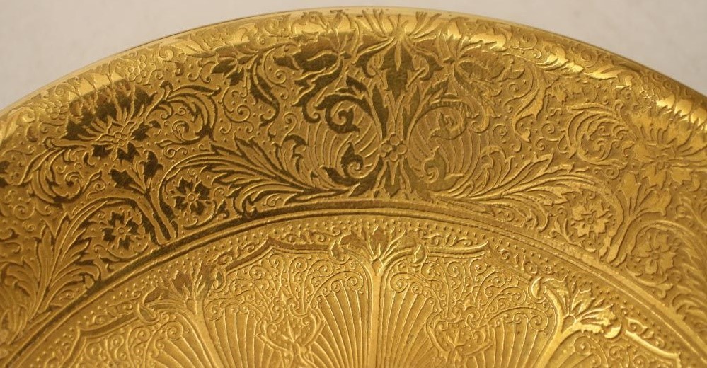 A ROYAL WORCESTER CHINA CABINET PLATE Image