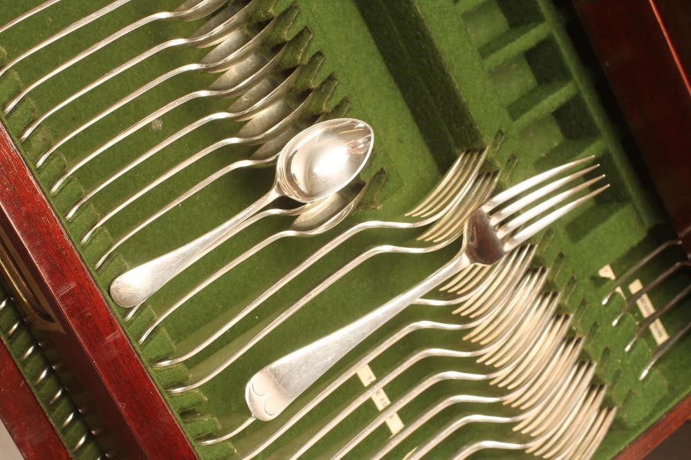 AN EPNS TABLE SERVICE FOR TWELVE PLACE SETTINGS Image