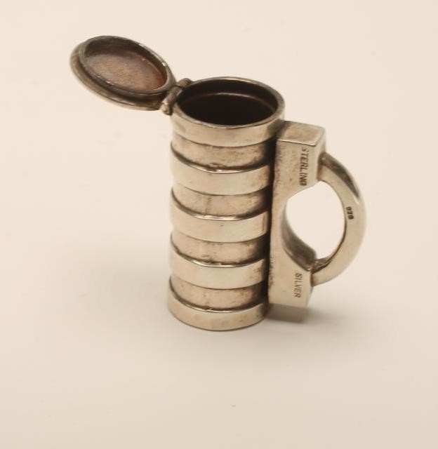 A SILVER NOVELTY BOX Image