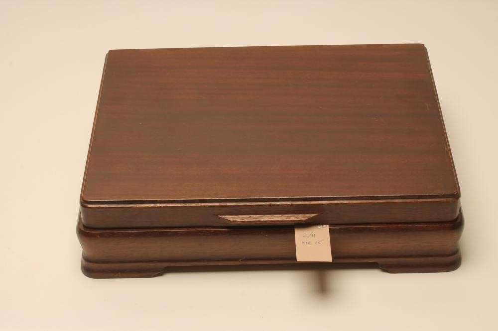 A COMPOSITE SILVER TABLE SERVICE for six place settings Image