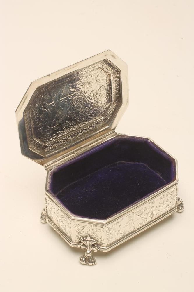 A SILVER DRESSING TABLE BOX Image