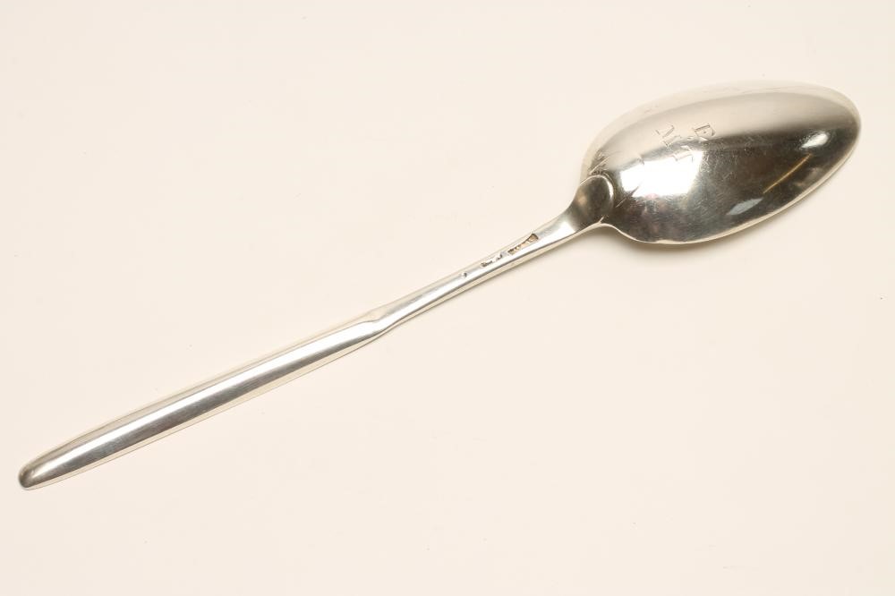 A GEORGE III SILVER MARROW SPOON Image